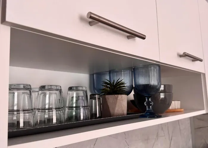 Апартамент Sea Breeze Ap58 *